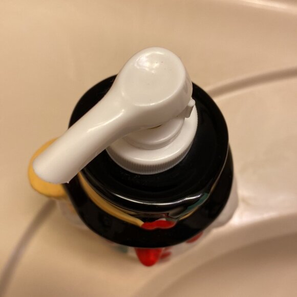 Snowman & Santa Claus Ceramic Soap Dispensers - Picture 6 of 13